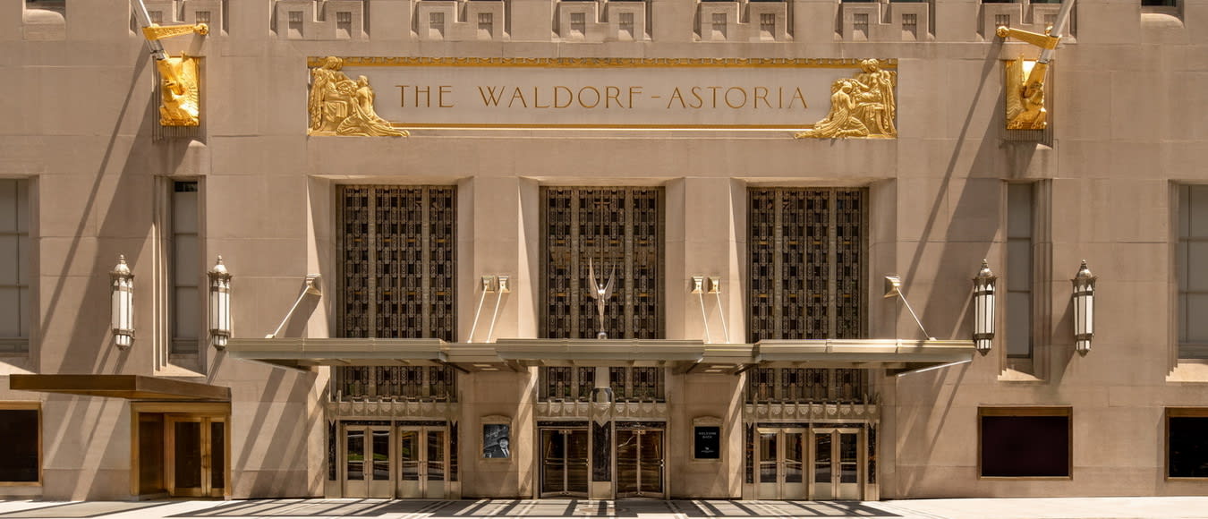 Neu gestaltetes Waldorf Astoria New York feiert Wiedereröffnung
