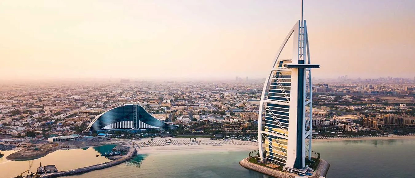Ab 3.049 Euro in First Class nach Dubai und nach Abu Dhabi