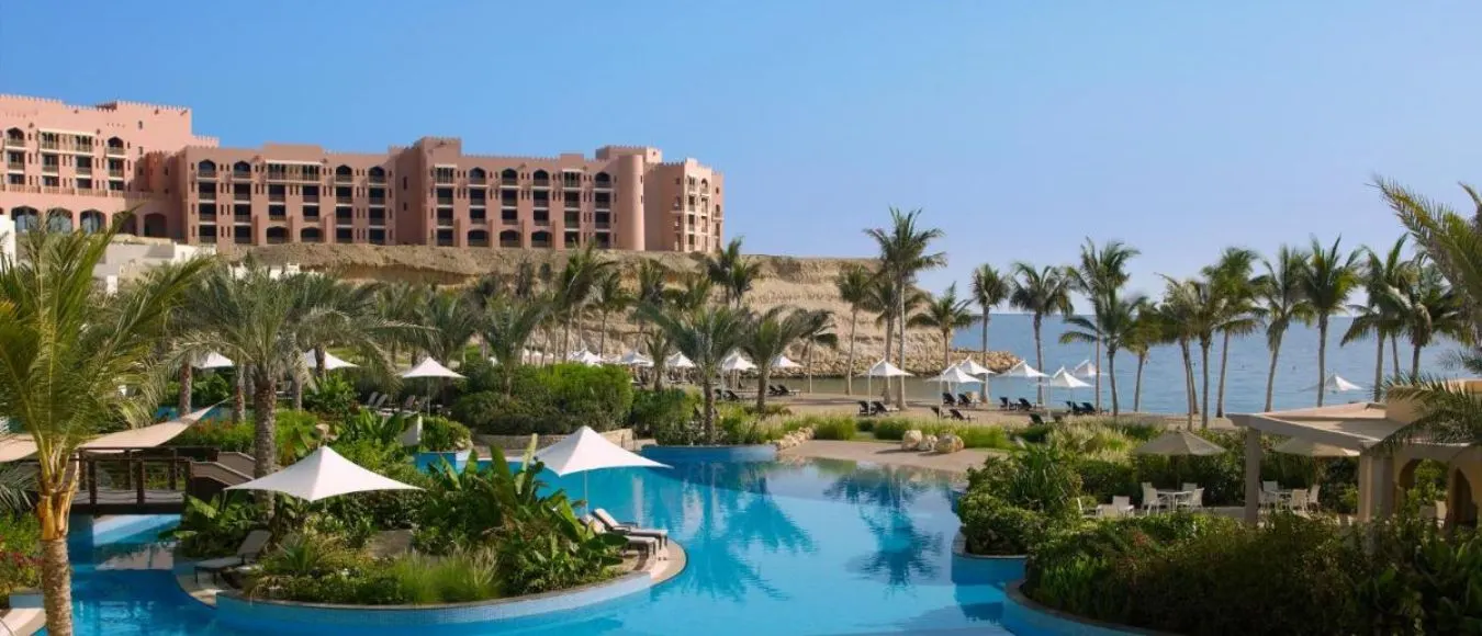 Shangri-La Resort im Oman inkl. Frühstück ab 208 Euro pro Nacht