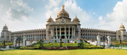 Nach Asien in Business Class ab 1.495 Euro