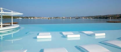 Nikki Beach Resort and Spa Porto Heli in Griechenland inkl. Halbpension ab 259 Euro pro Nacht