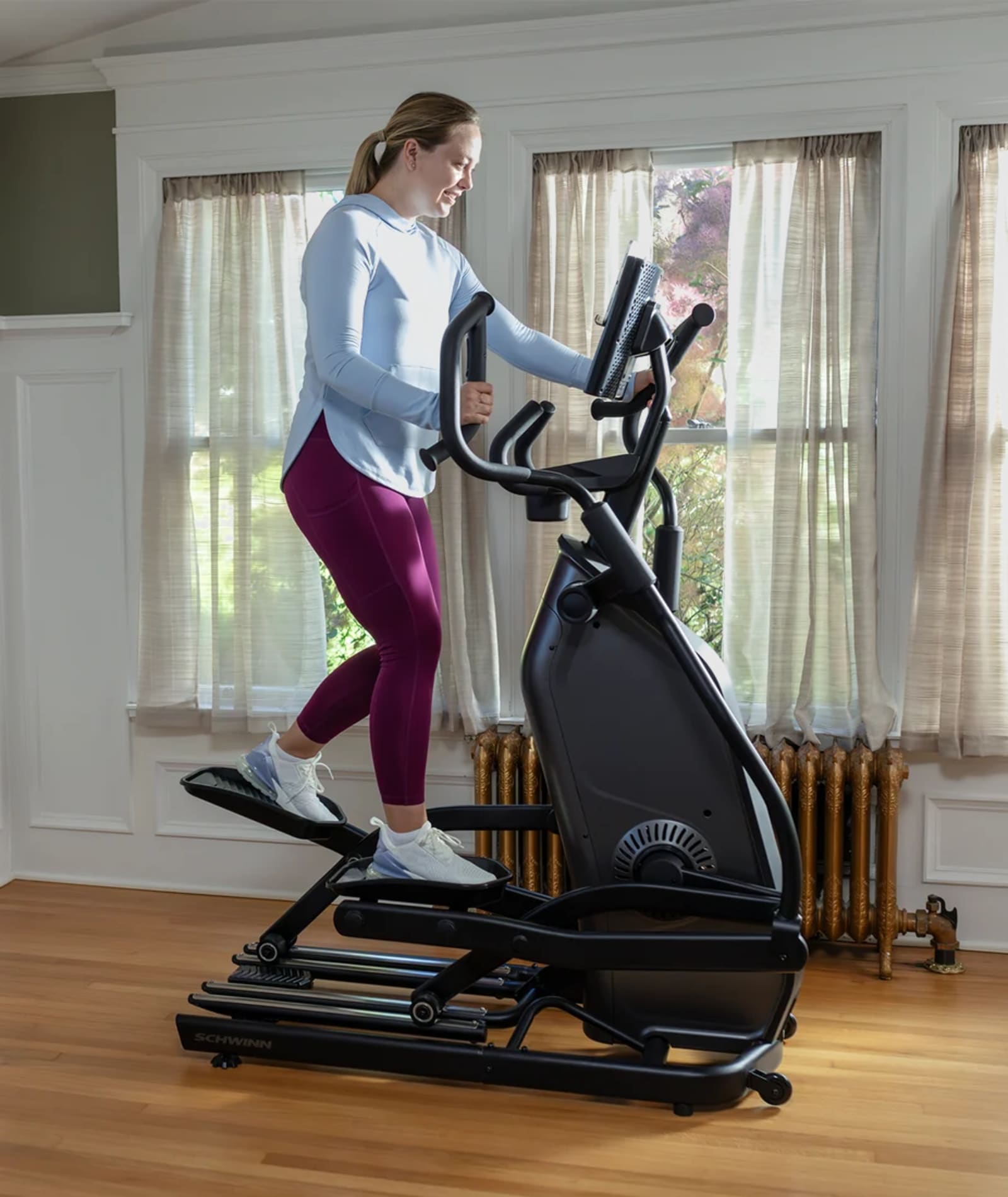 Schwinn 590E Elliptical Cross Trainer