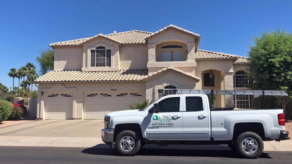 From our free checkups to our quality team, there's a reason why homeowners call us for residential roofing repairs here in Phoenix.