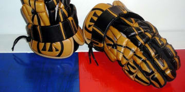 Warrior Lacrosse Mac Daddy III lax glove Black and Tan Warrior Lacrosse Mac Daddy III lax glove Black and Tan