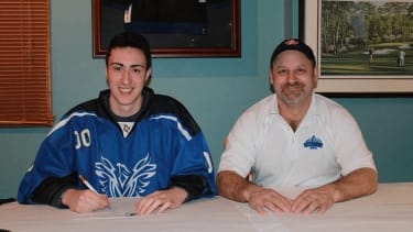 Matt Muoin played with Montreal Jr. Phoenix in 2014