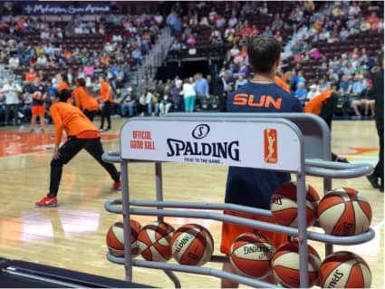 The debate over what height the WNBA rims should be has been going on for a few years, and both sides have support from some major figures in the sport.