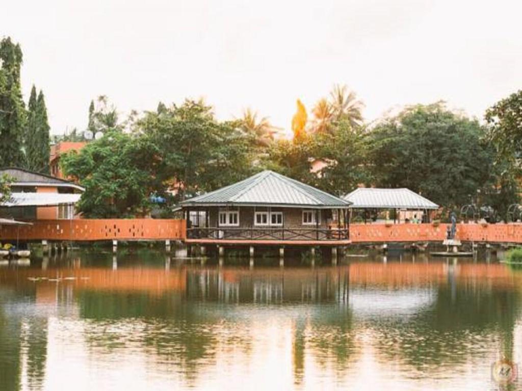 Scenic tropical setting designed for calm and connection.