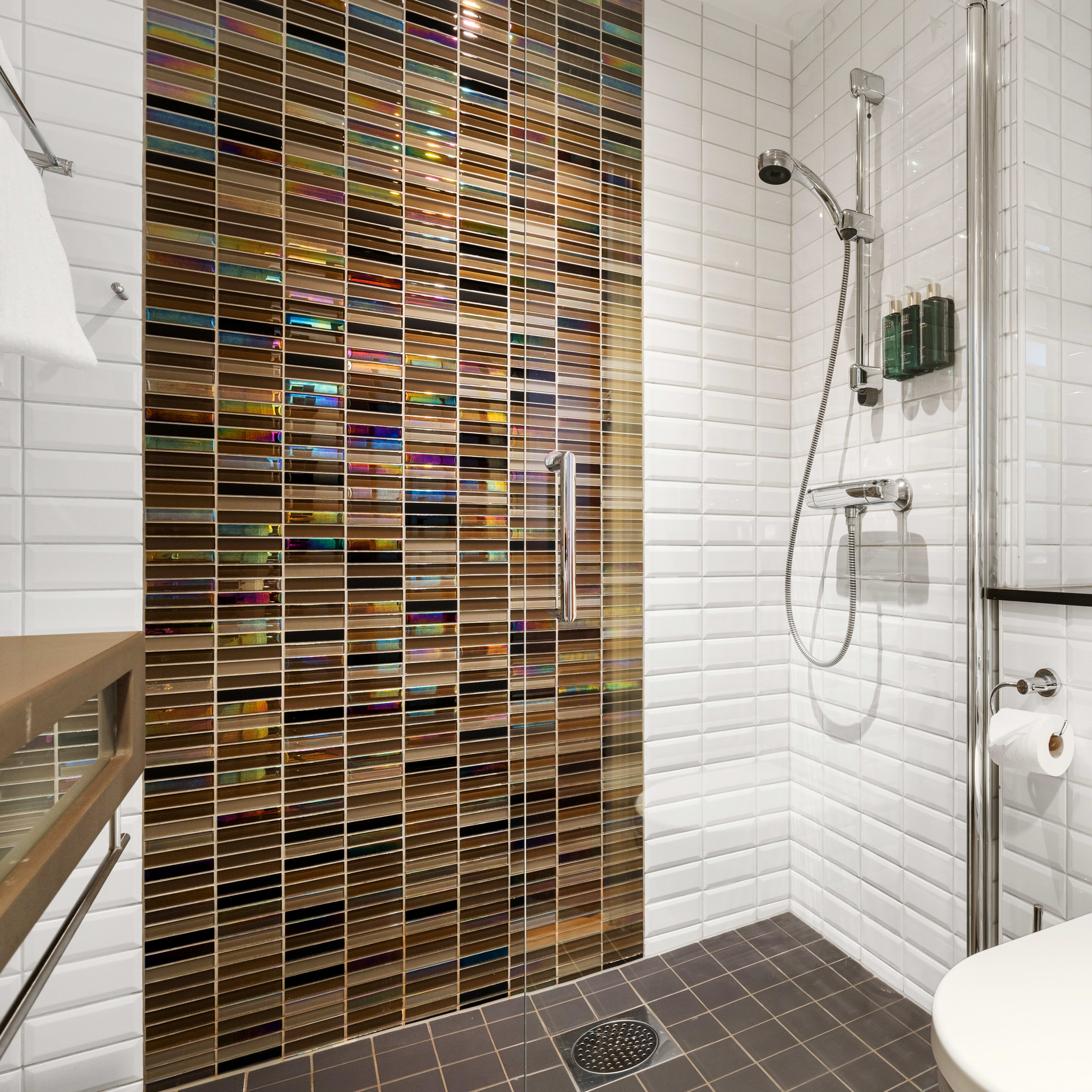 Clarion Hotel Admiral Bergen single room bathroom with classic tiles, modern shower, premium amenities and fresh towels