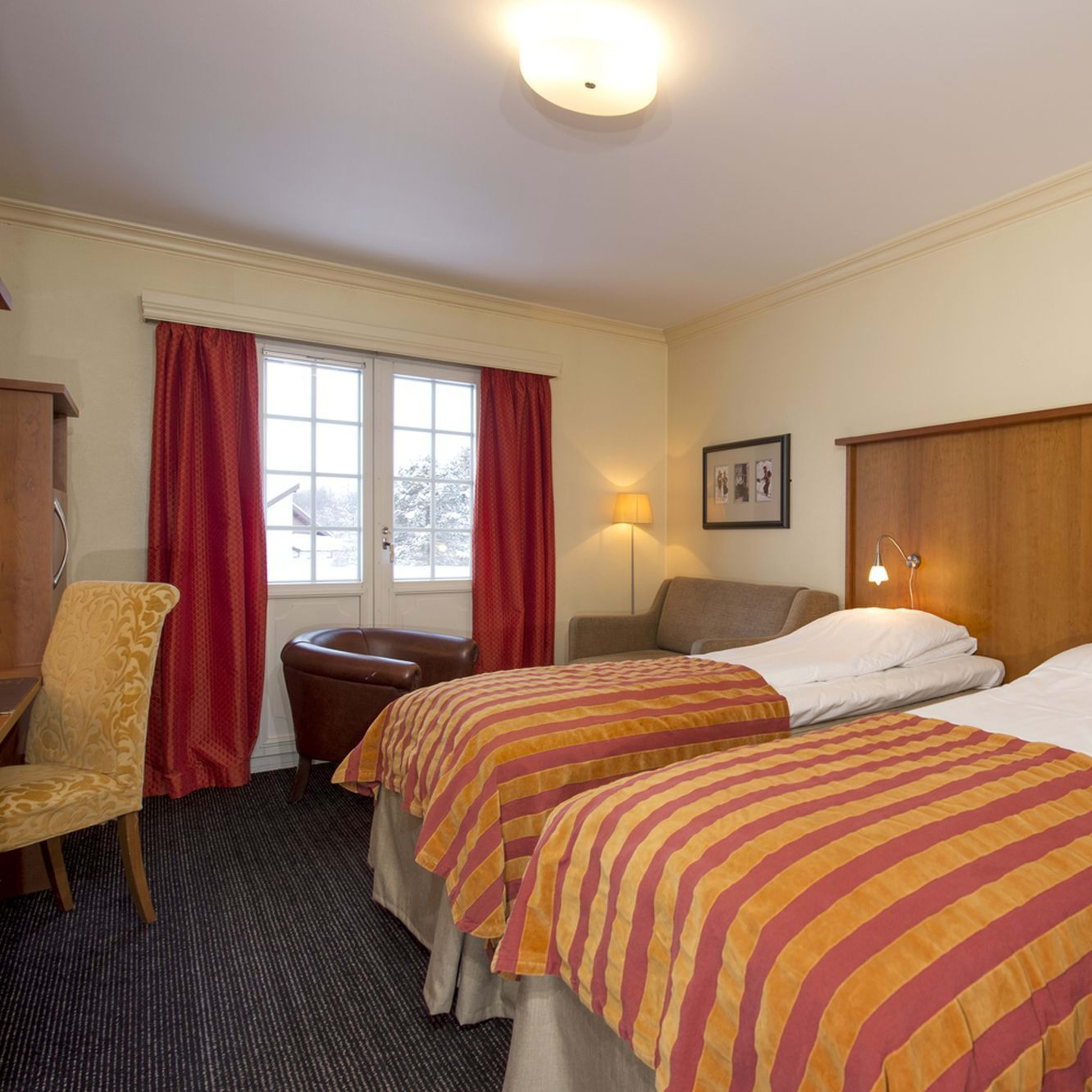 Tomannsrom Dr. Holms Hotel Geilo komfortable enkeltsenger moderne møbler fjellhotell