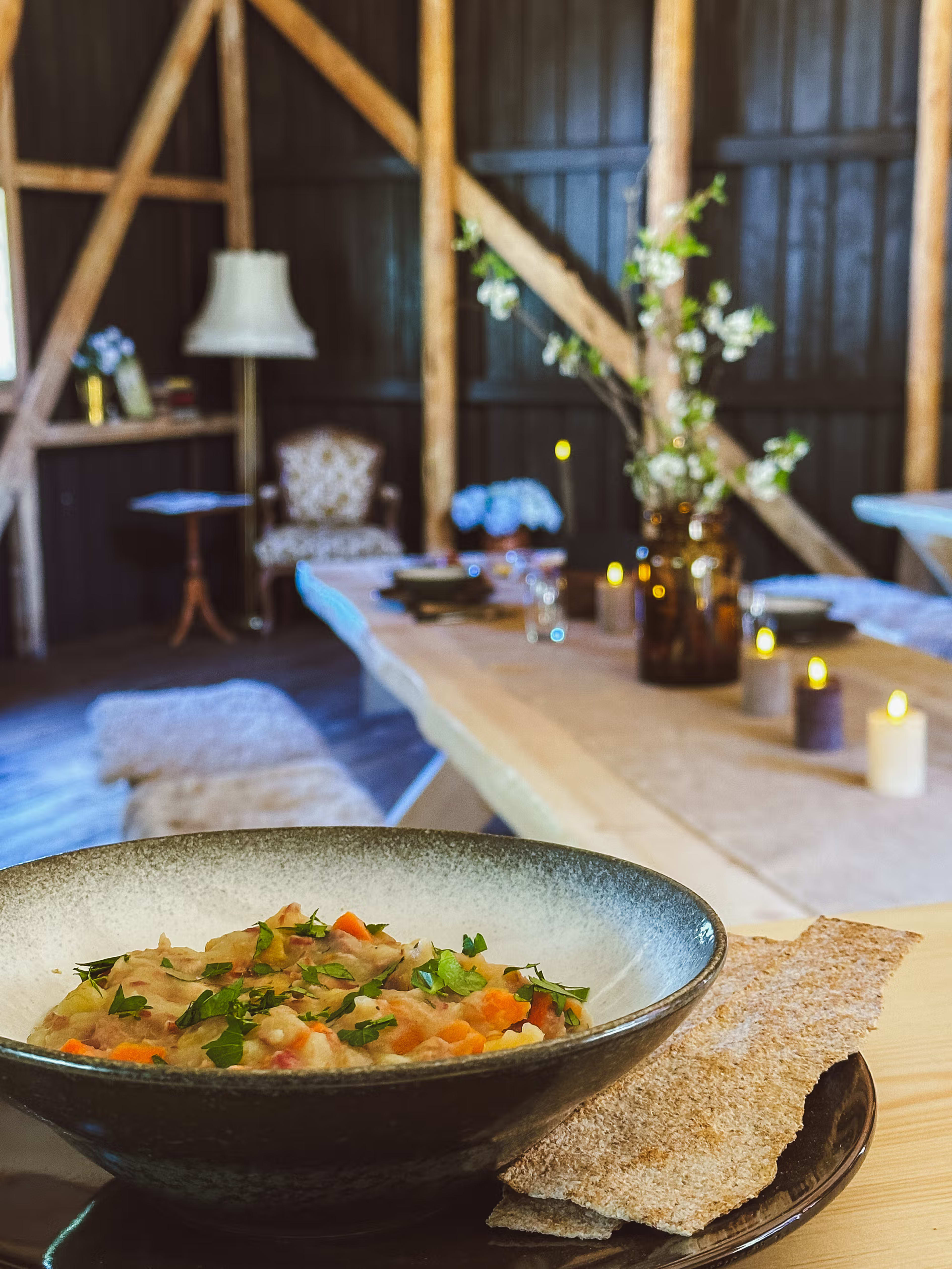 Traditional Norwegian lapskaus stew served at Flåm farm