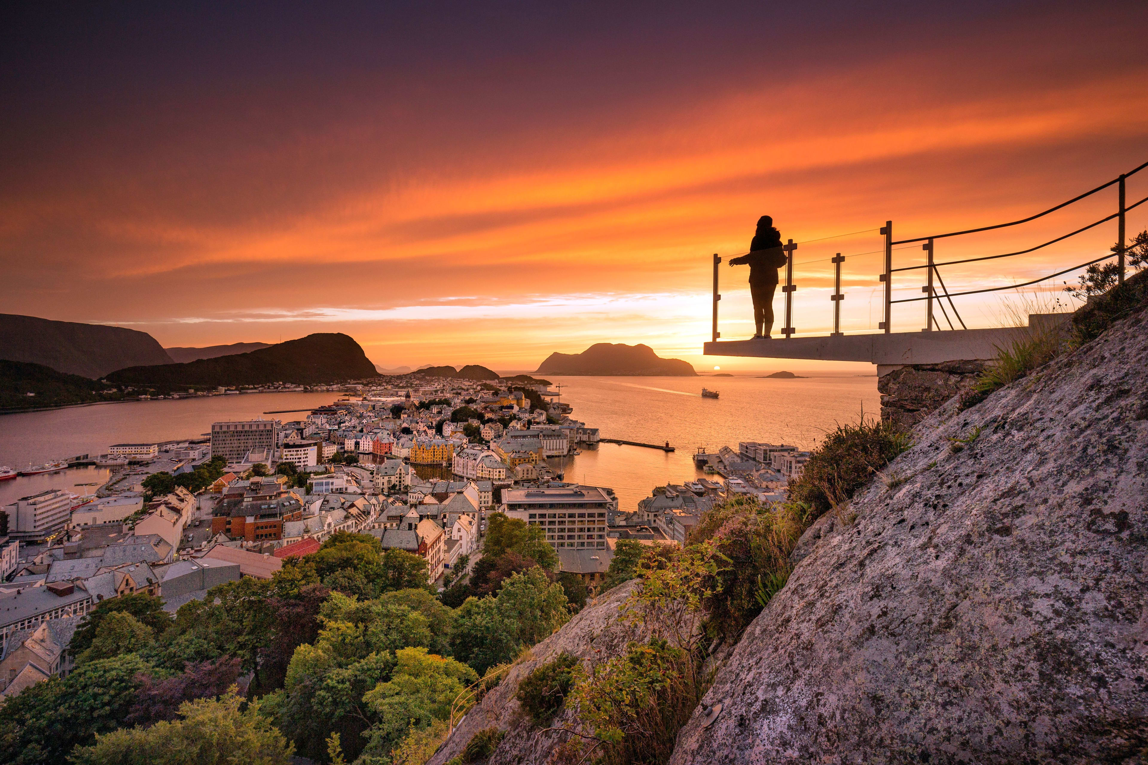 Sunset view from Aksla viewpoint over Ålesund Art Nouveau city with islands and mountains