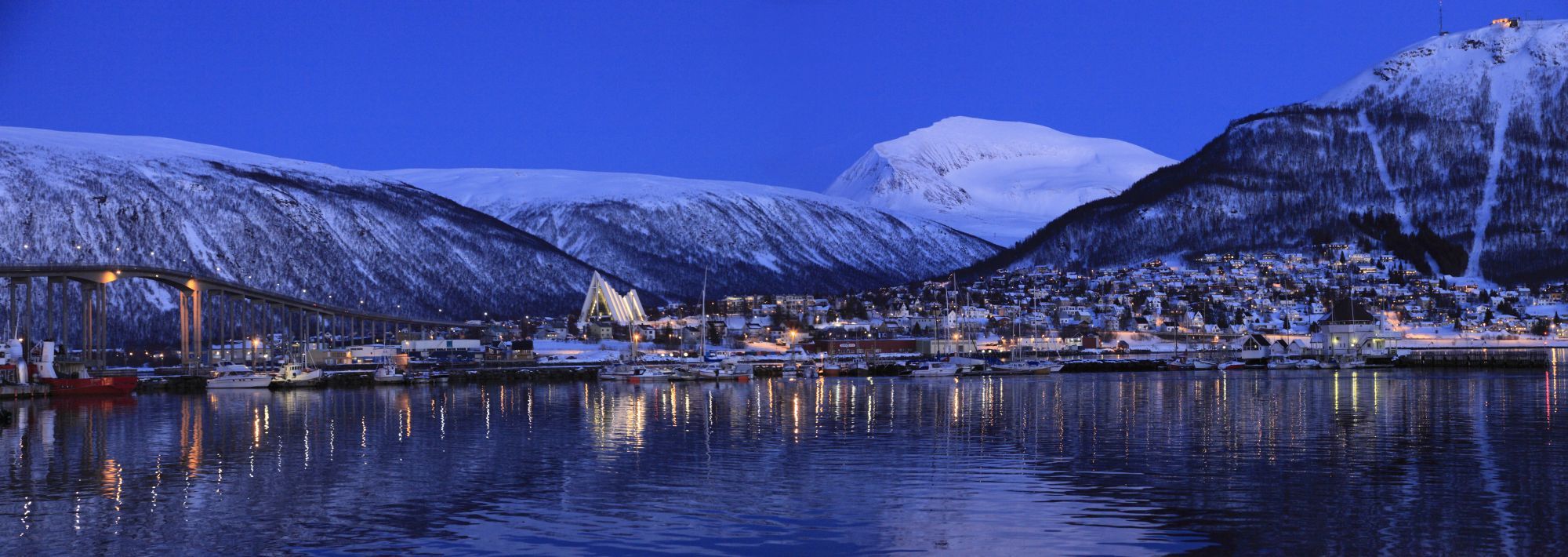 Polarnachtsaison in Tromsø, image size:2000x710