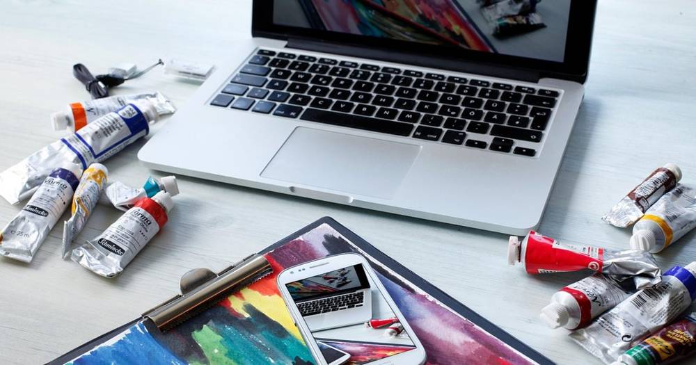 Comparison of pricing structures for small business and enterprise software