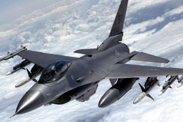 F-16 fighter jet F-16 fighter jet
