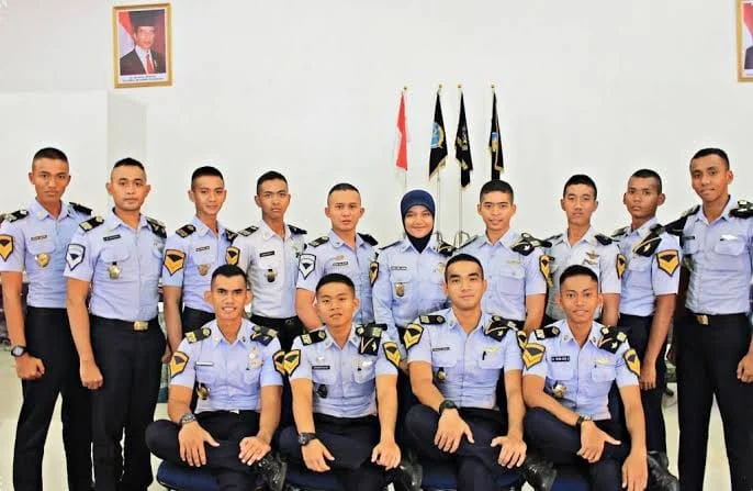 Sekolah Kedinasan