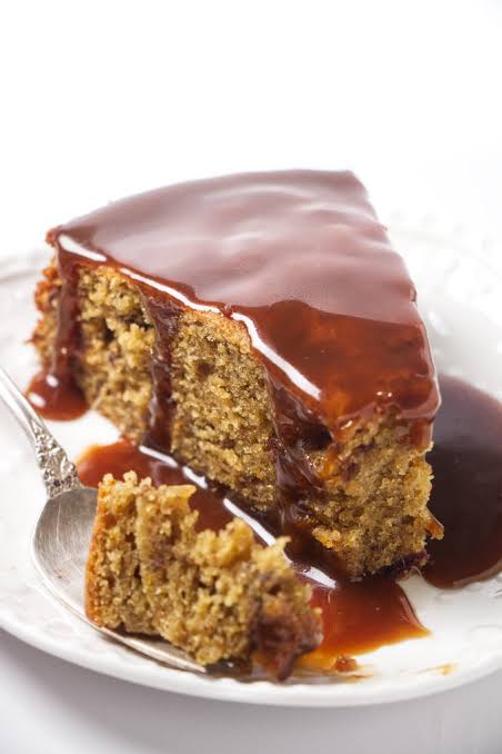Date Cake with Caramel
