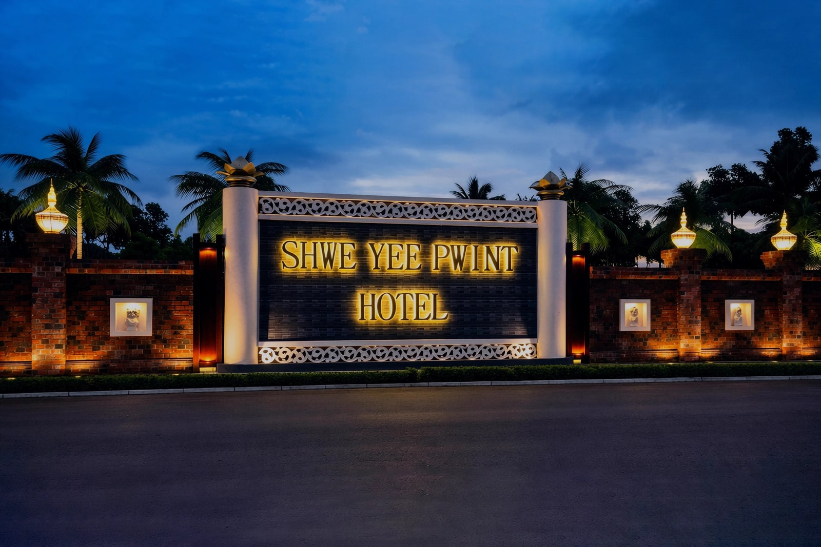 Shwe Yee Pwint Hotel _ Fencing _ View 01