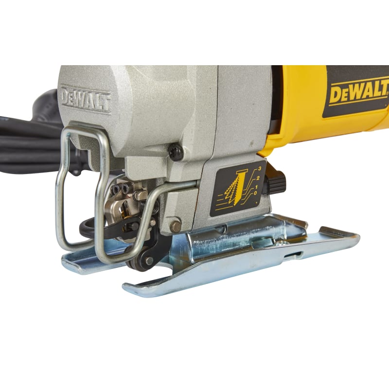 SIERRA CALADORA INDUSTRIAL DEWALT DW317K