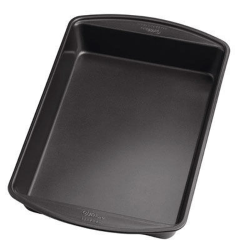 Wilton Bake It Better Non-Stick Oblong Cake Pan with Lid and Handle, 9 x 13-inch