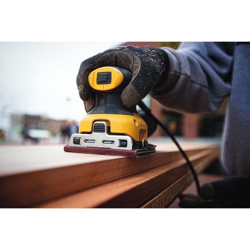 2.3 Amp 1 4 Sheet Palm Grip Sander Kit by DEWALT at Fleet Farm