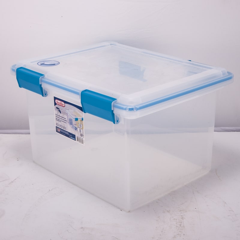 Sterilite 32 Quart Gasket Box with Clear Base and Lid (4 Pack)