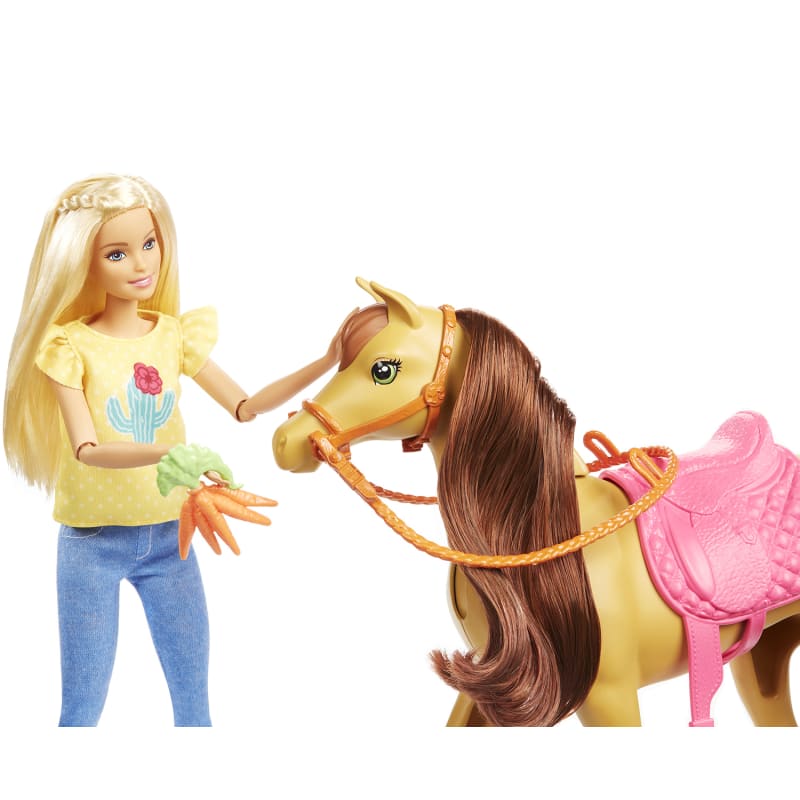 Barbie hugs and horses online