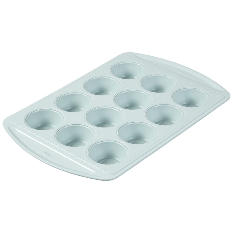 Wilton Muffin Pan with Cover, 12-Cup