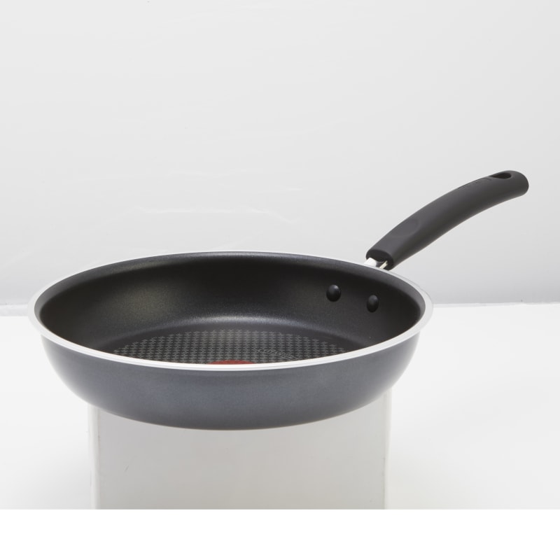 T-Fal 12 Signature Titanium Fry Pan