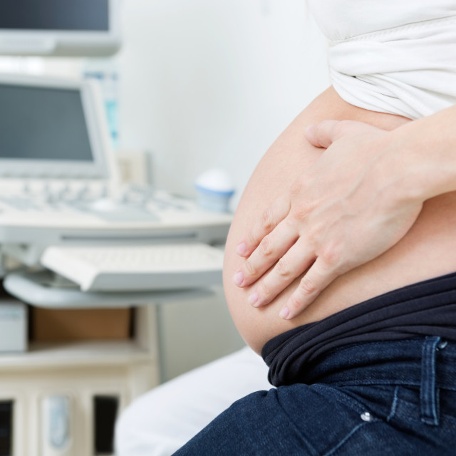 Vibration in stomach during early pregnancy