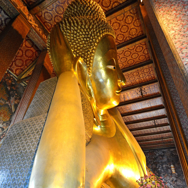 "Reclining Buddha in Wat Pho (Wat Po) (Wat Phra Chetuphon), Bangkok, Thailand,..." stock image