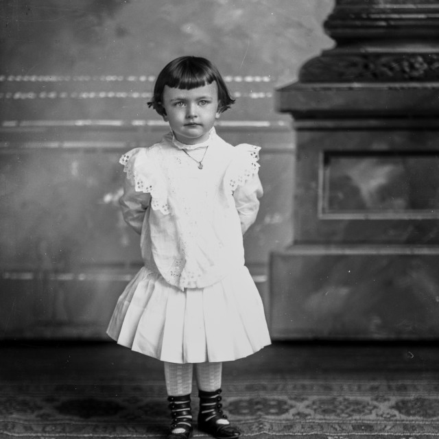 "VINTAGE STUDIO PORTRAIT OF YOUNG GIRL CHILD" by JOHN MOUNT - $25.10 "VINTAGE STUDIO PORTRAIT OF YOUNG GIRL CHILD" stock image