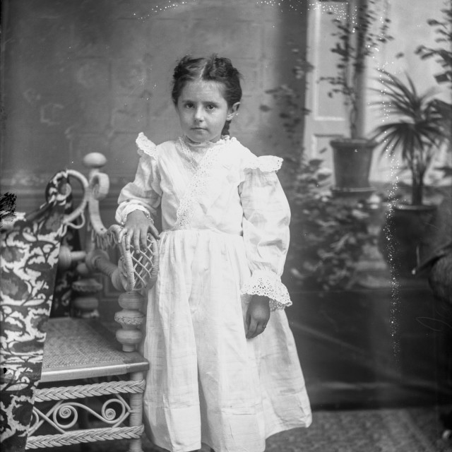 "VINTAGE STUDIO PORTRAIT OF YOUNG GIRL CHILD" by JOHN MOUNT - $25.10 "VINTAGE STUDIO PORTRAIT OF YOUNG GIRL CHILD" stock image