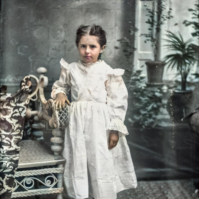 "VINTAGE PORTRAIT OF YOUNG GIRL" by JOHN MOUNT - $25.10 "VINTAGE PORTRAIT OF YOUNG GIRL" stock image