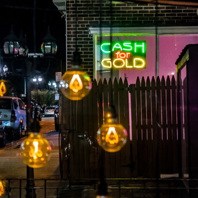 "CASH FOR GOLD" by JOHN MOUNT - $25.14 "CASH FOR GOLD" stock image