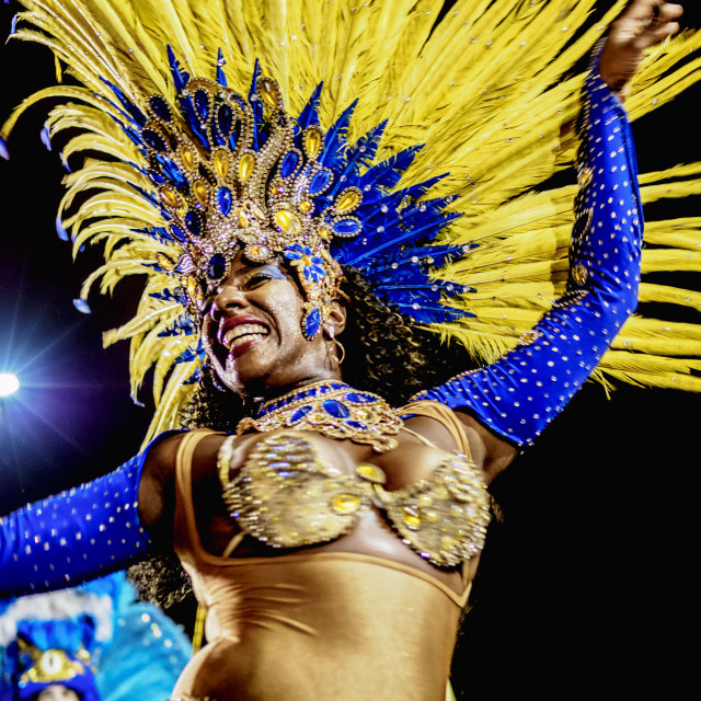 Samba Dancer At The Carnival Parade In Rio De Janeiro Brazil License 