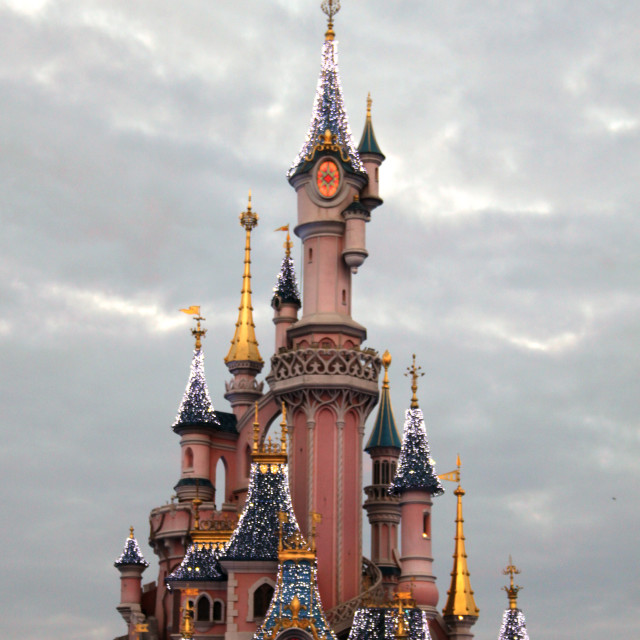 Disneyland Paris Castle during Christmas Celebrations – Stock Editorial  Photo © bukki88 #82325286