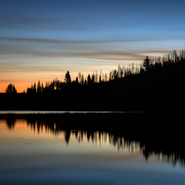 "sunrise-lake-arizona-mountains" by Chuck Taylor - £77.82 "sunrise-lake-arizona-mountains" stock image