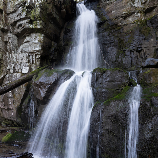 "baskins creek waterfall coming down the cliff side" by Justin Mueller - £10.00 "baskins creek waterfall coming down the cliff side" stock image
