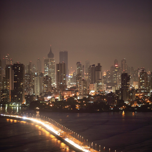 "Panama de Noche vertical" stock image