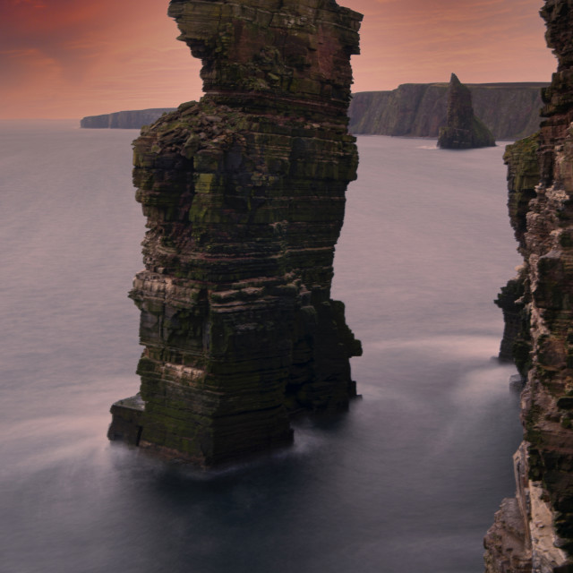 "Stacking Up ! Duncansby Head, Scottish Highlands" by John McGowan - £10.00 "Stacking Up ! Duncansby Head, Scottish Highlands" stock image