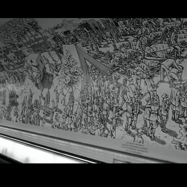 PARIS, La Bataille de la Somme, fresque de Joe Sacco au métro