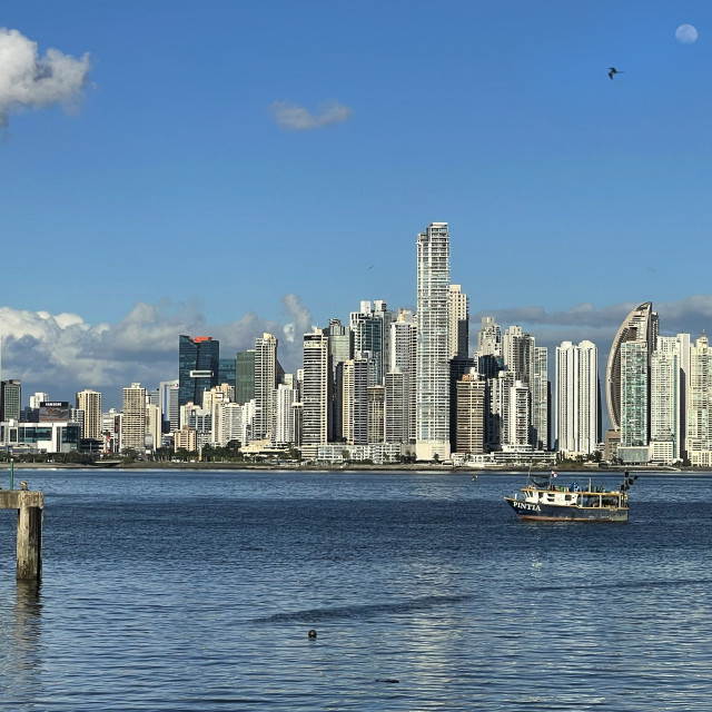 "Vista a La Bahia de Panama" stock image