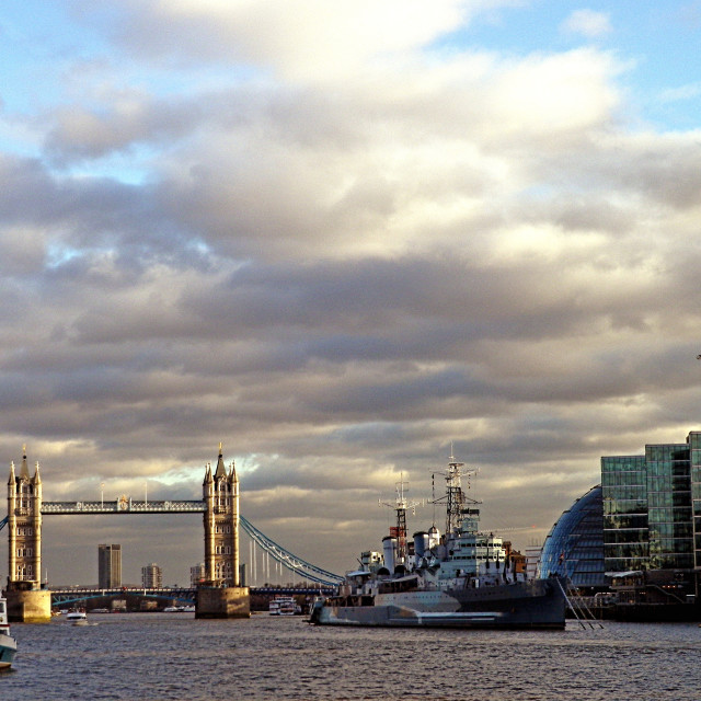 "The themes and the London Bridge" by Amit Mendelsohn - £50.00 "The themes and the London Bridge" stock image
