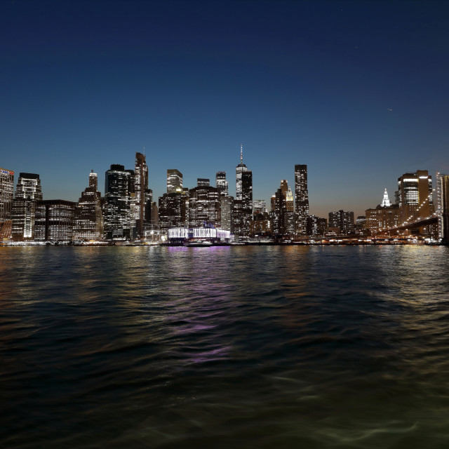 "ciudad de new york" by Panamarketphoto - $68.56 "ciudad de new york" stock image