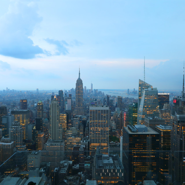 "ciudad de New York" by Panamarketphoto - $43.63 "ciudad de New York" stock image