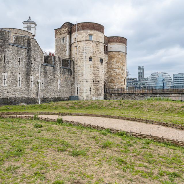 "The Casements outer wall and Bywards Tower of the Tower of London , London, England" stock image