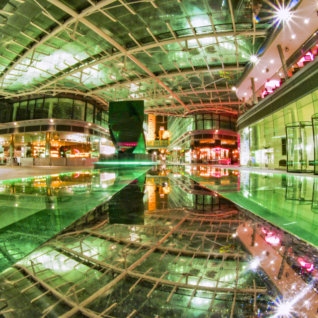 "CARDINAL PLACE REFLECTIONS" stock image