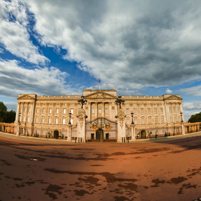 "EARLY MORNING AT BUCKINGHAM PALACE" stock image