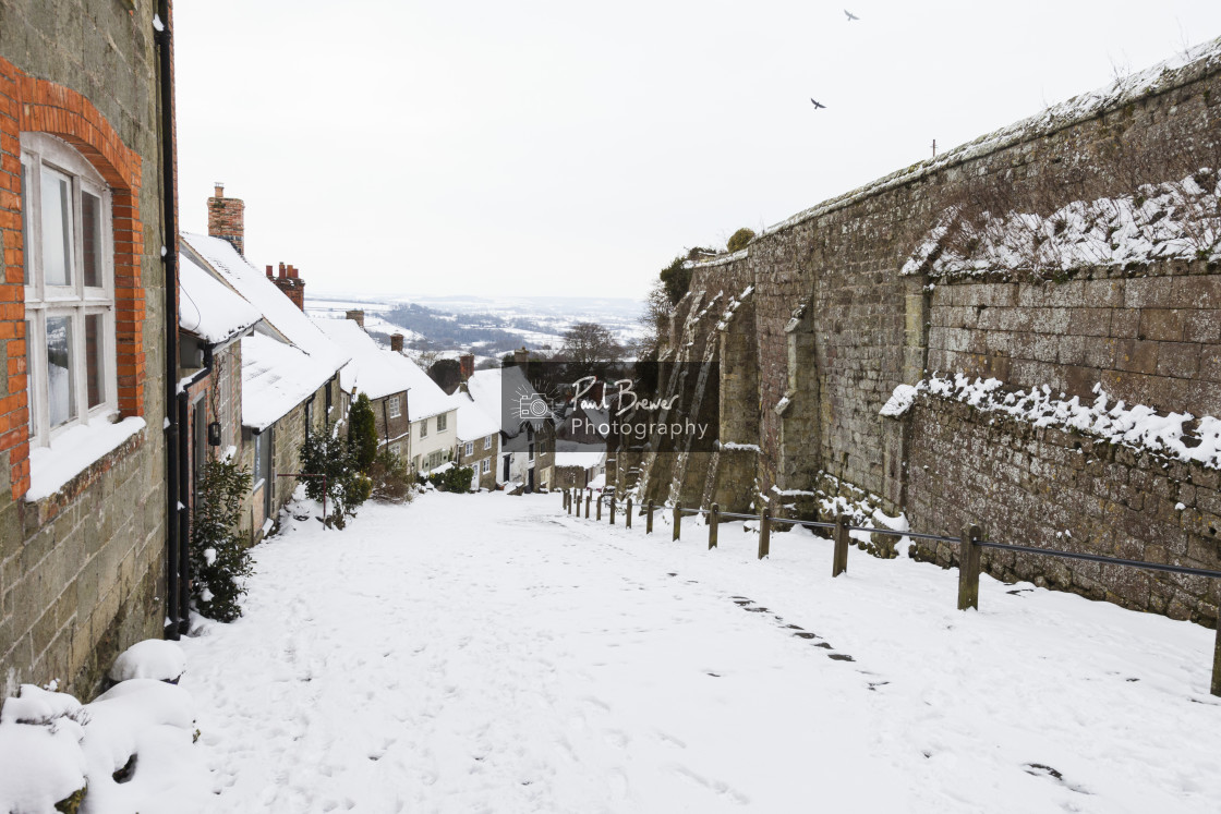 "Gold Hill Shafestbury Covered in Snow" stock image