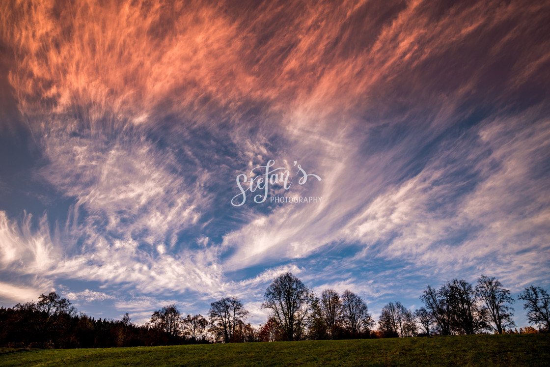 "Cyrrus clouds in the evening" by Stefan Schweihofer - £10.00 "Cyrrus clouds in the evening" stock image